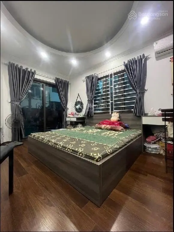 Bán nhà Đức Diễn, lô góc 2 thoáng, 5 tầng ngõ rộng thông tứ tung, ô tô tránh nhau. DT 40m2 hơn 6tỷ
