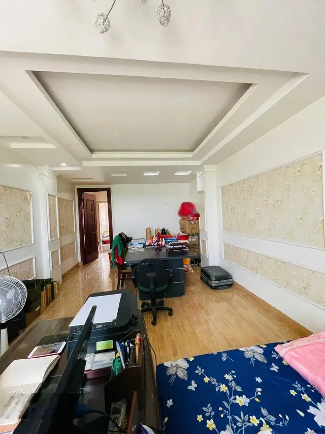 Pháo đài chùa láng -dt50m-6tầng-mt4,5m-11tỷ.