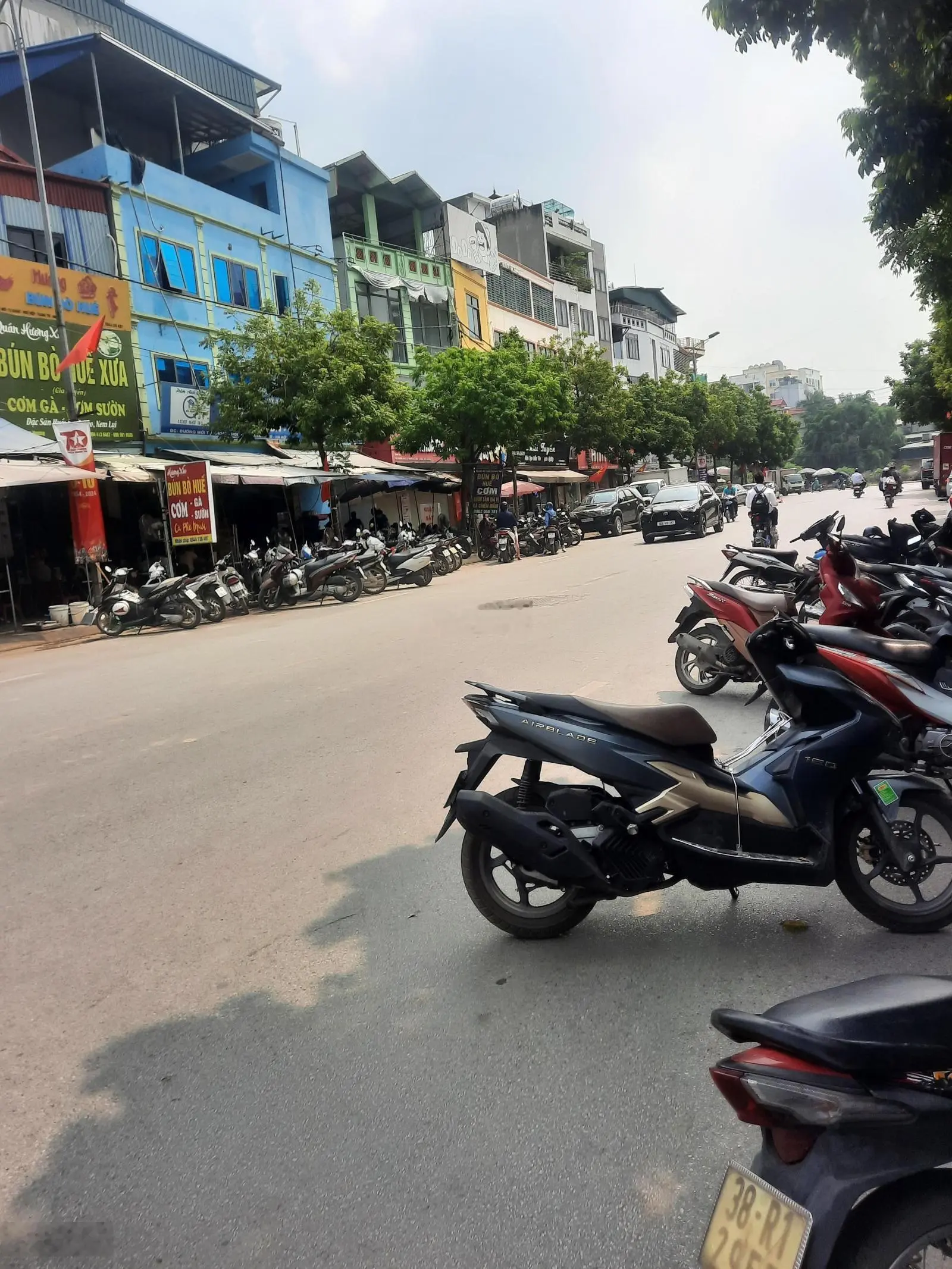 Hiếm, siêu phẩm, nhà 5 tầng mặt phố Quang Lai kinh doanh đỉnh, view vườn hoa, CC Tecco, vỉa hè
