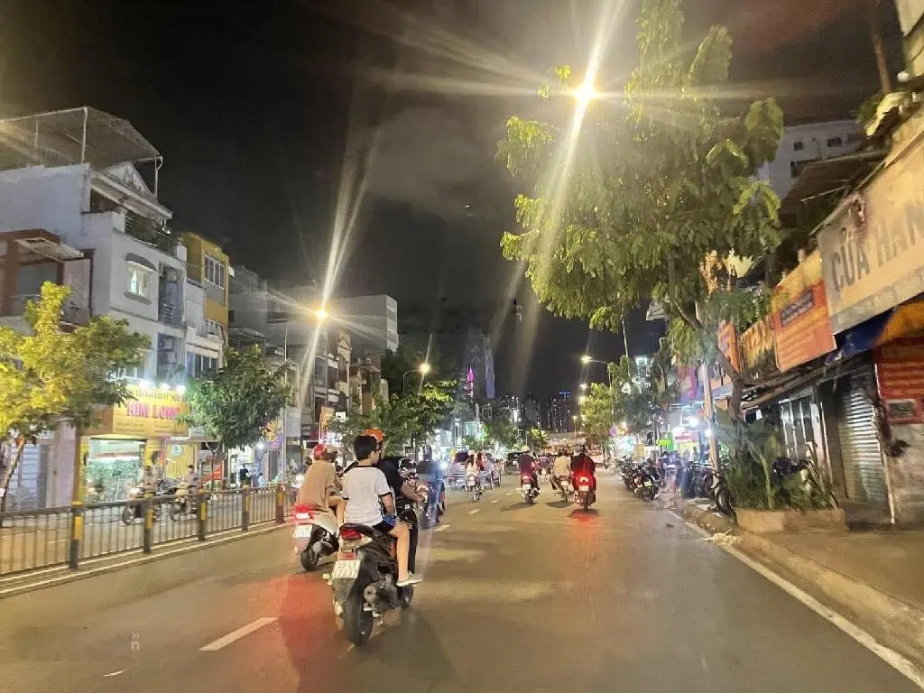 Bán nhà Lý Thái Tổ - Quận 10 - HXH quay đầu - 43m2 - 4 tầng BTCT - sổ nở nhẹ - nhỉnh 7 tỷ