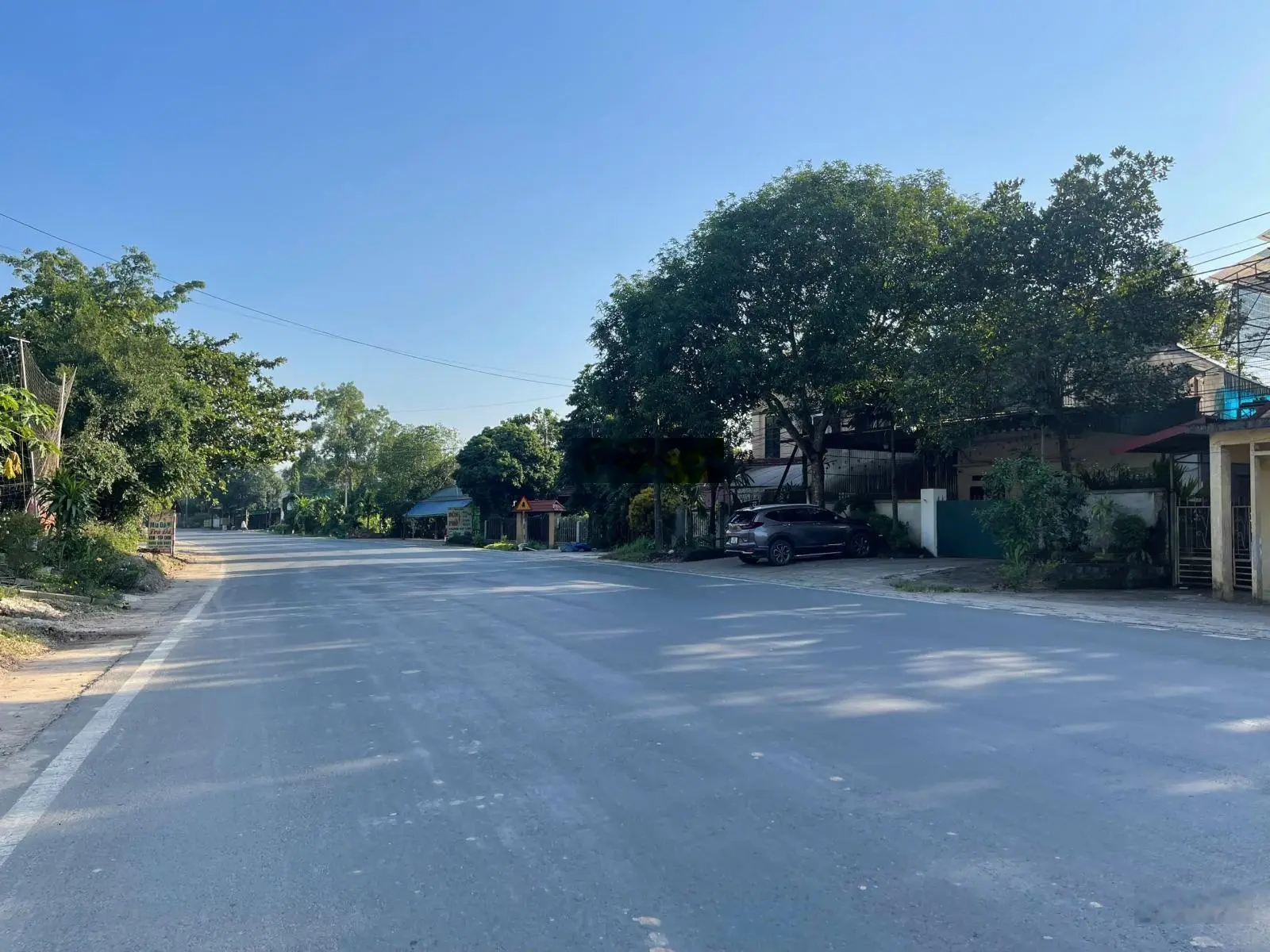 Bán đất mặt QL6 Trung Minh, Hoà Bình, tổng diện tích 1500m2 trong đó có 300m2 thổ cư + đất vườn