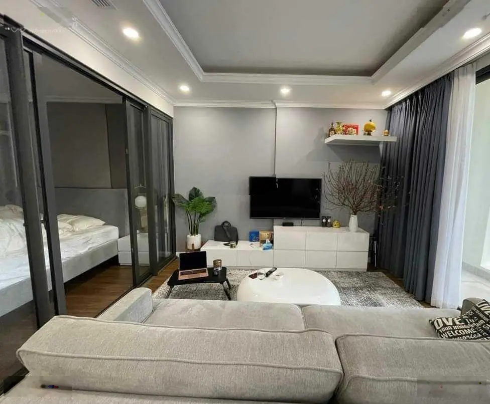 Cần bán căn hộ Golden Park DT 95m2 (3n-2w)giá 7,5 tỷ - sẵn sổ, nội thất cơ bản, LH 0948 886 ***