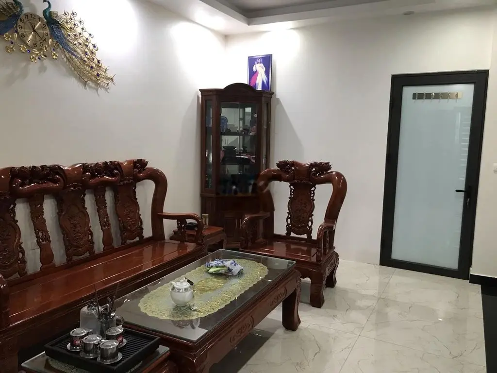 Cần bán nhà 4 tầng mặt An Dương Vương khu Ecopark kd tốt