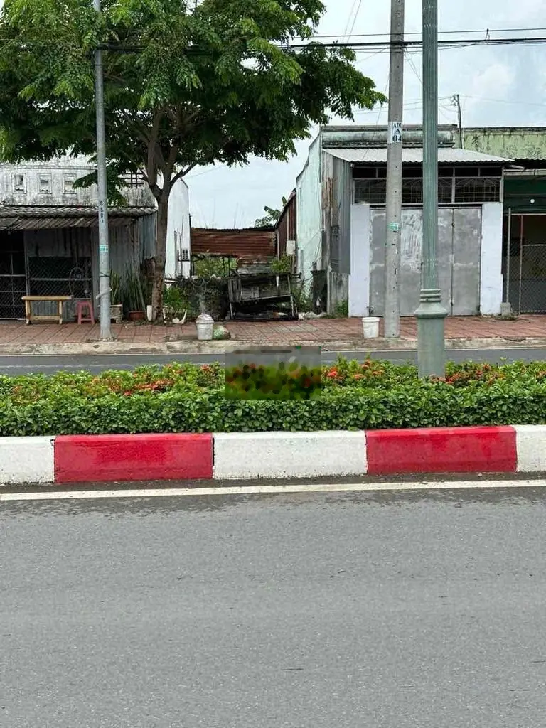 Bán đất 4.500m2 (có thổ cư 1.600m2)