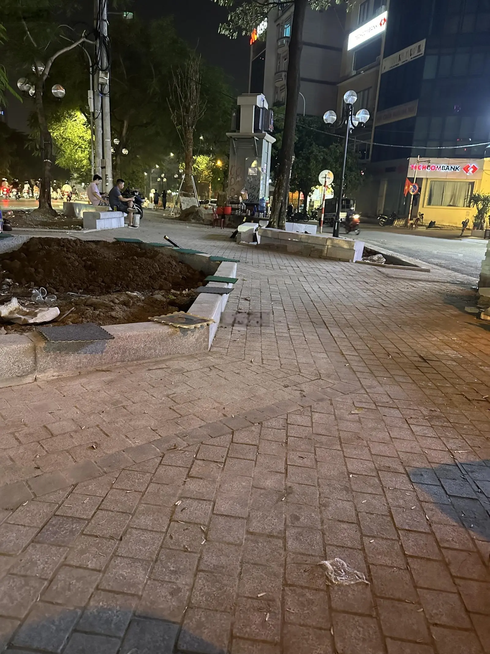 Siêu phẩm Đặng Văn Ngữ, Đống Đa, 22m2, 4 tầng, nhỉnh 4 tỷ, 25m ra Ô tô tránh, 100m ra Hồ Đắc Di
