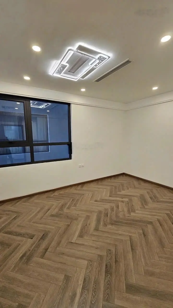 Bán CC The Diamond Residence, 9,4 tỷ, 105m2, 3PN, 2WC, view đẹp