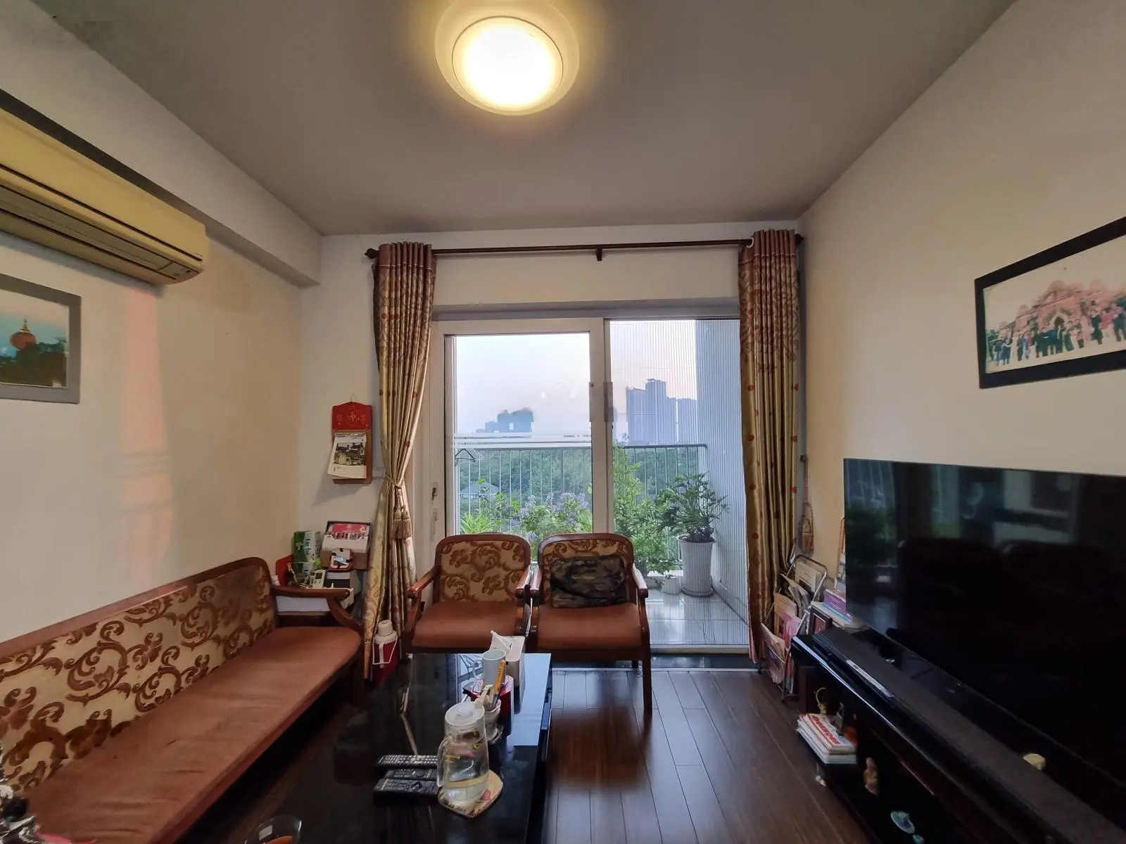 HẠ GIÁ BÁN NHANH92m chung cư Rừng Cọ Ecopark cần bán căn 3 ngủ để chuyển sang nơi khác