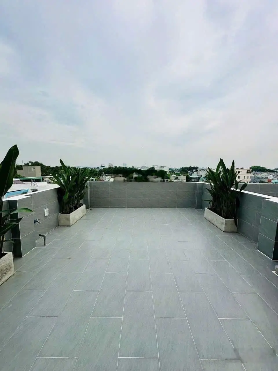 Tôi cần bán nhà đinh công tráng,quận 1-giá 3.4tỷ/82m2(5x16.4m). sổ sẵn. đang cho thuê 32 triệu