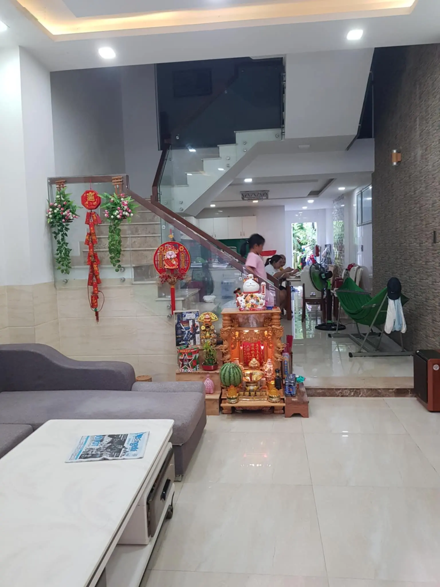 Nhà 4 tầng mặt tiền Cao Bá Quát