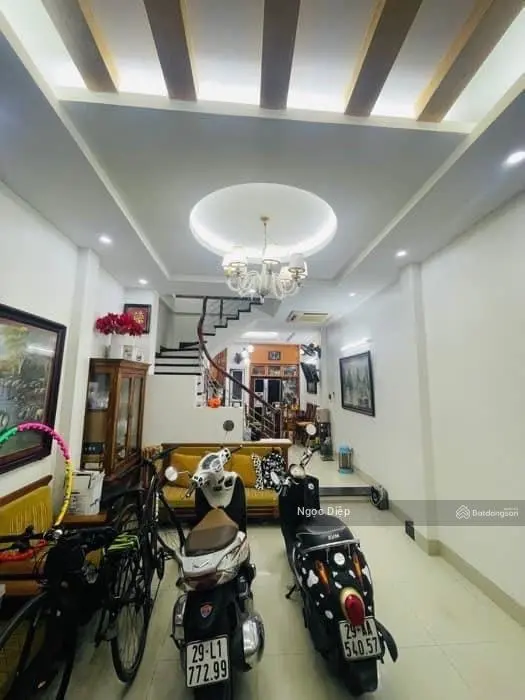 Giảm chào 300tr bán gấp nhà ngõ 81 Mễ Trì Thượng - ô tô đỗ - 58m2 - 5t - 4.3mt - 9.7tỷ 0945 453 ***