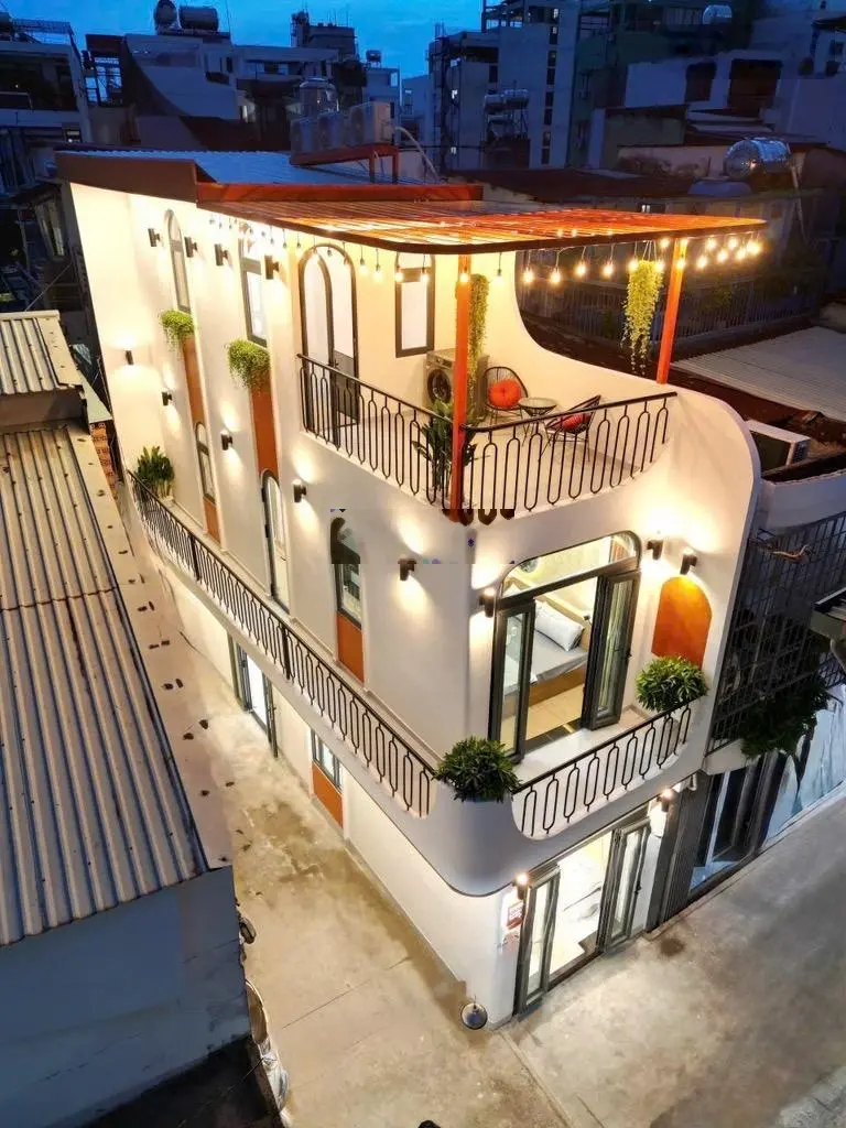 Siêu phẩm bình thạnh, 30m2, 2 tầng, full nội thất, kế phan xích long, chỉ 4.x tỷ.