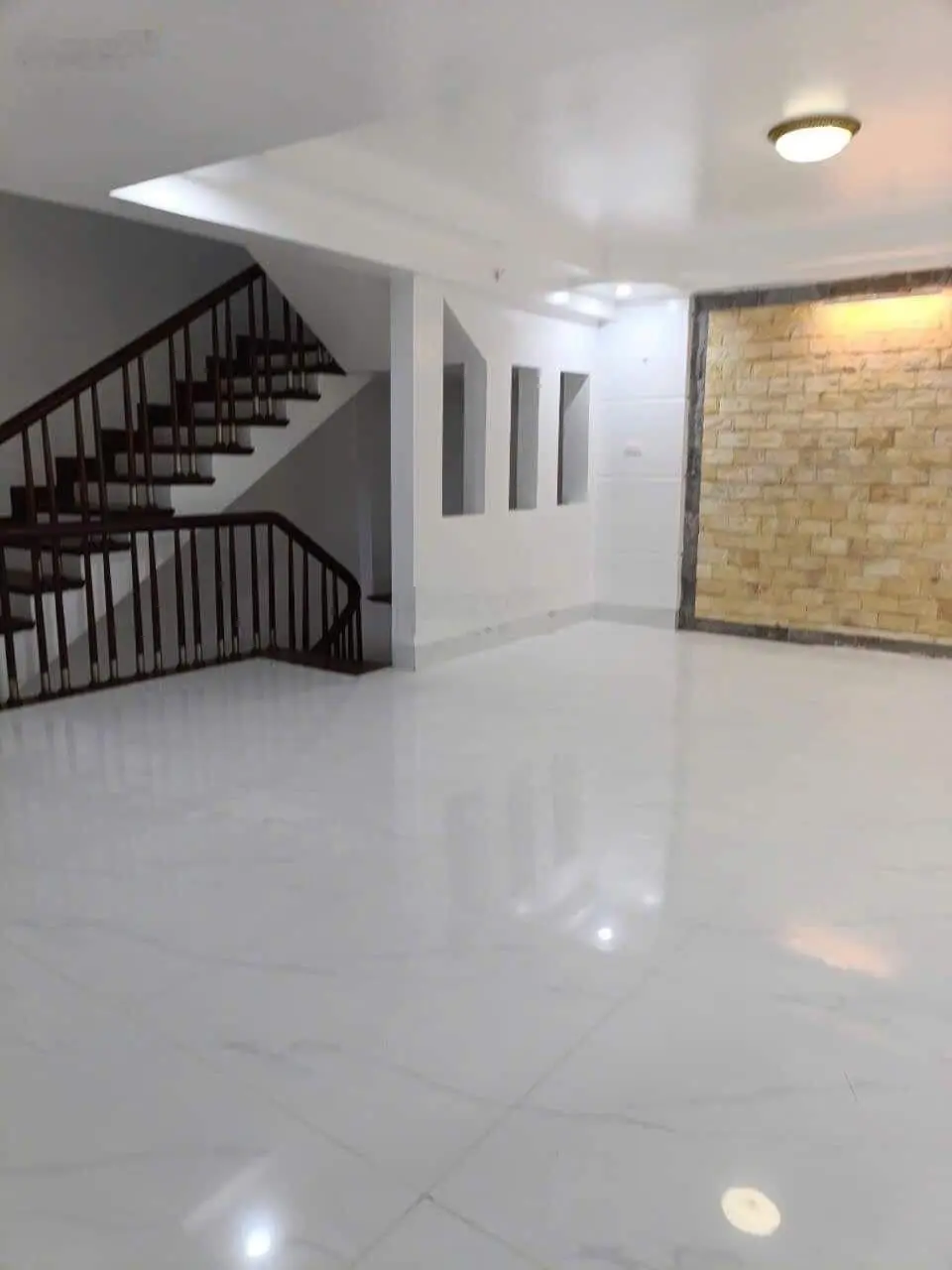 Bán Gấp nhà siêu hiếm cực víp Cầu Diễn, 68m2 x 5 tầng lô góc ô tô tránh kinh doanh sầm uất