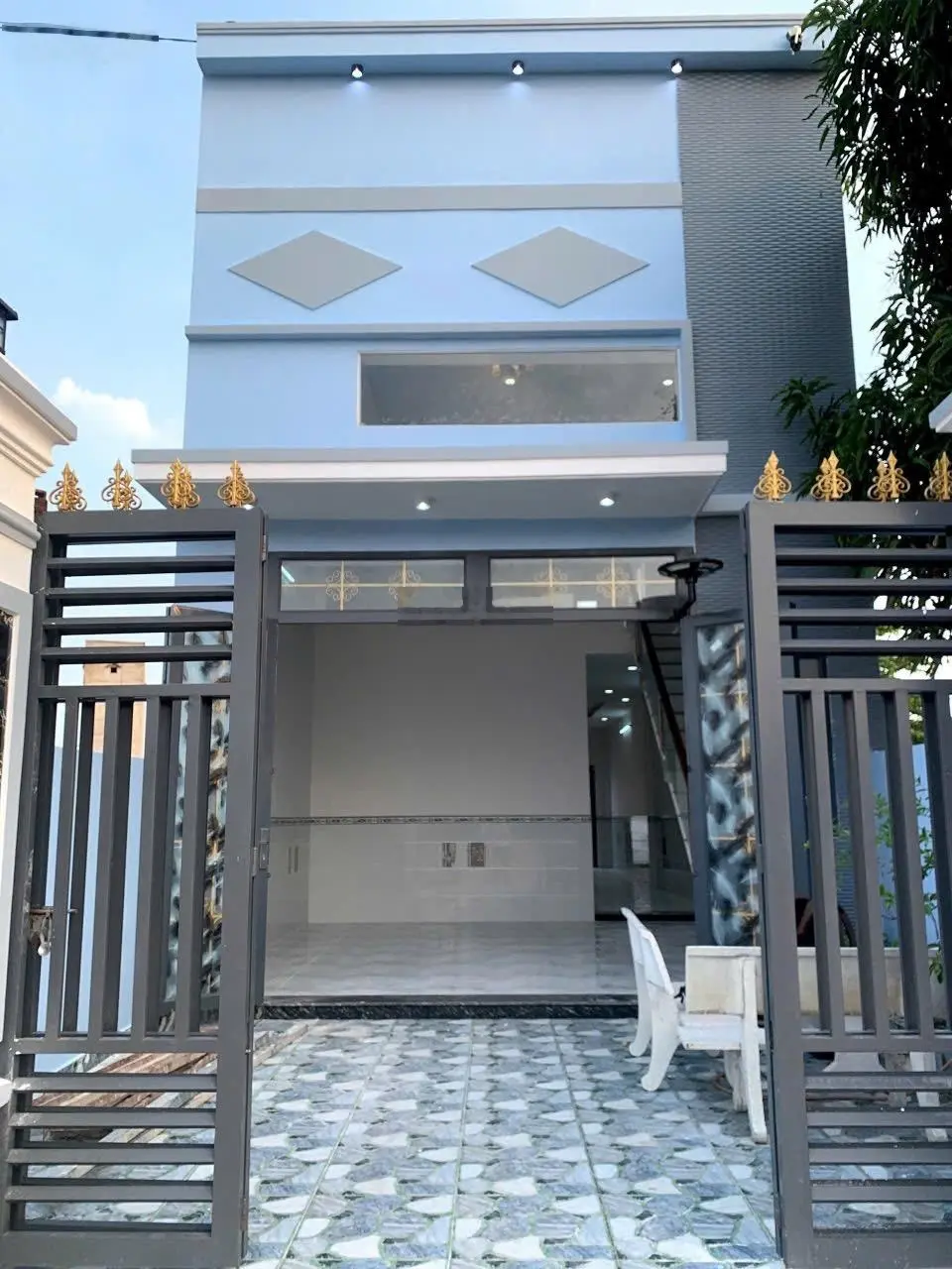 Bán nhà 1 trệt 1 lửng, phù hợp cho gia đình có từ 2 đến 4 thành viên