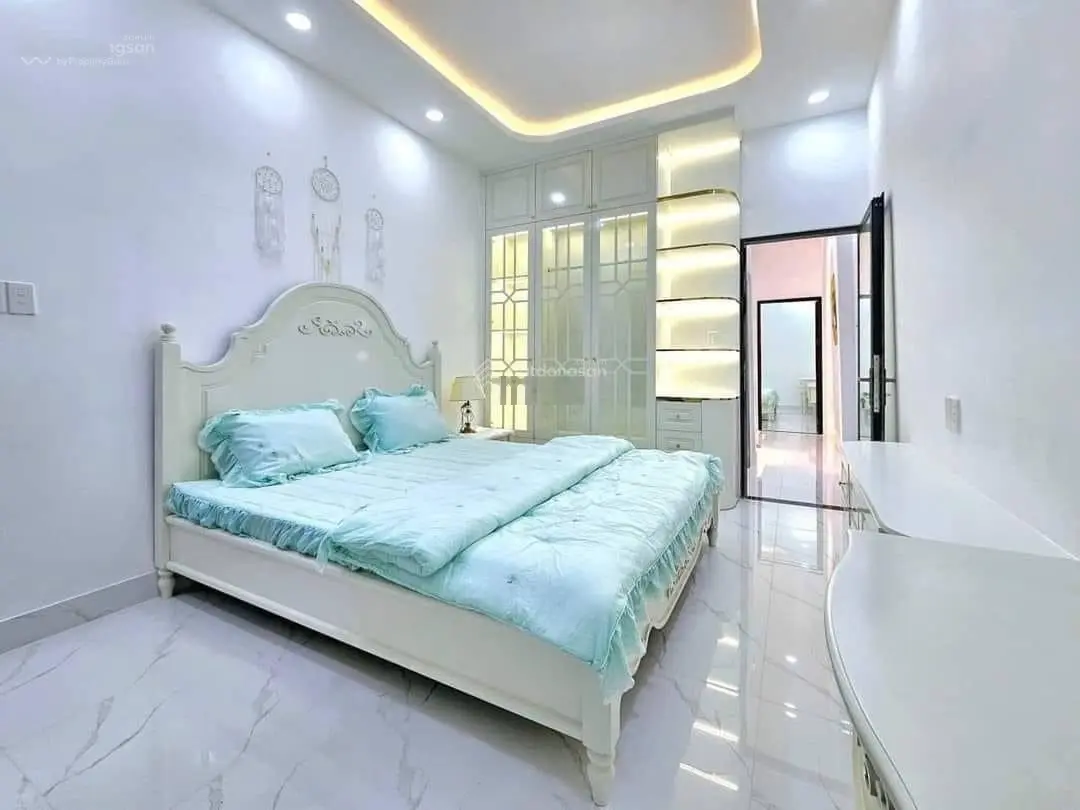 CHÚ 7 CẦN TIỀN BÁN NHÀ HXH 5m . Bông Sao - Phường 5 - Quận 8 . DT : 65m2/1ty2 . CÓ SỔ HỒNG .Nhà 1/
