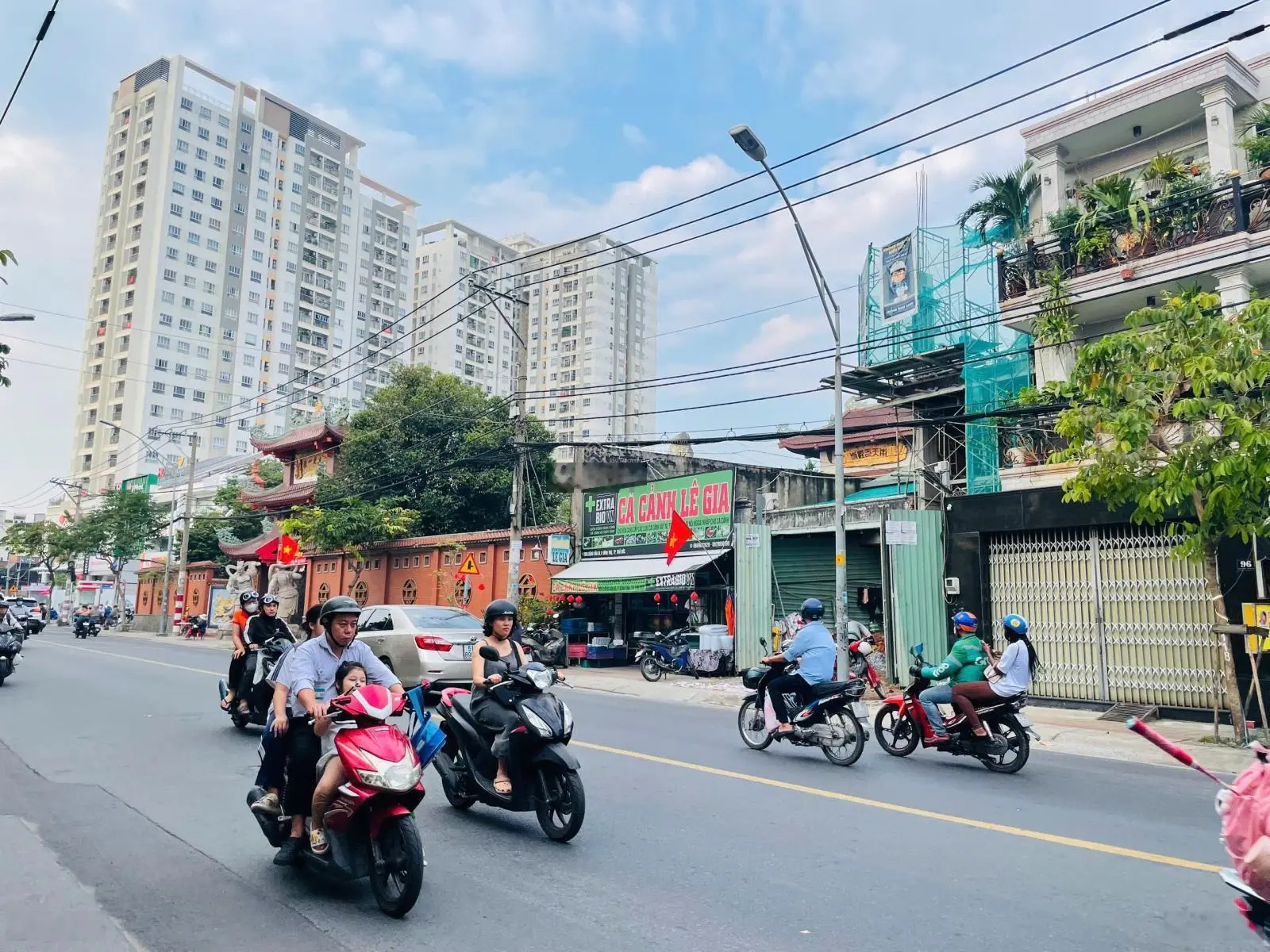 Mtkd đặng văn bi sẵn thu nhập 45tr/t hđ 3 năm- chỉ 26 tỷ- lh ngay.