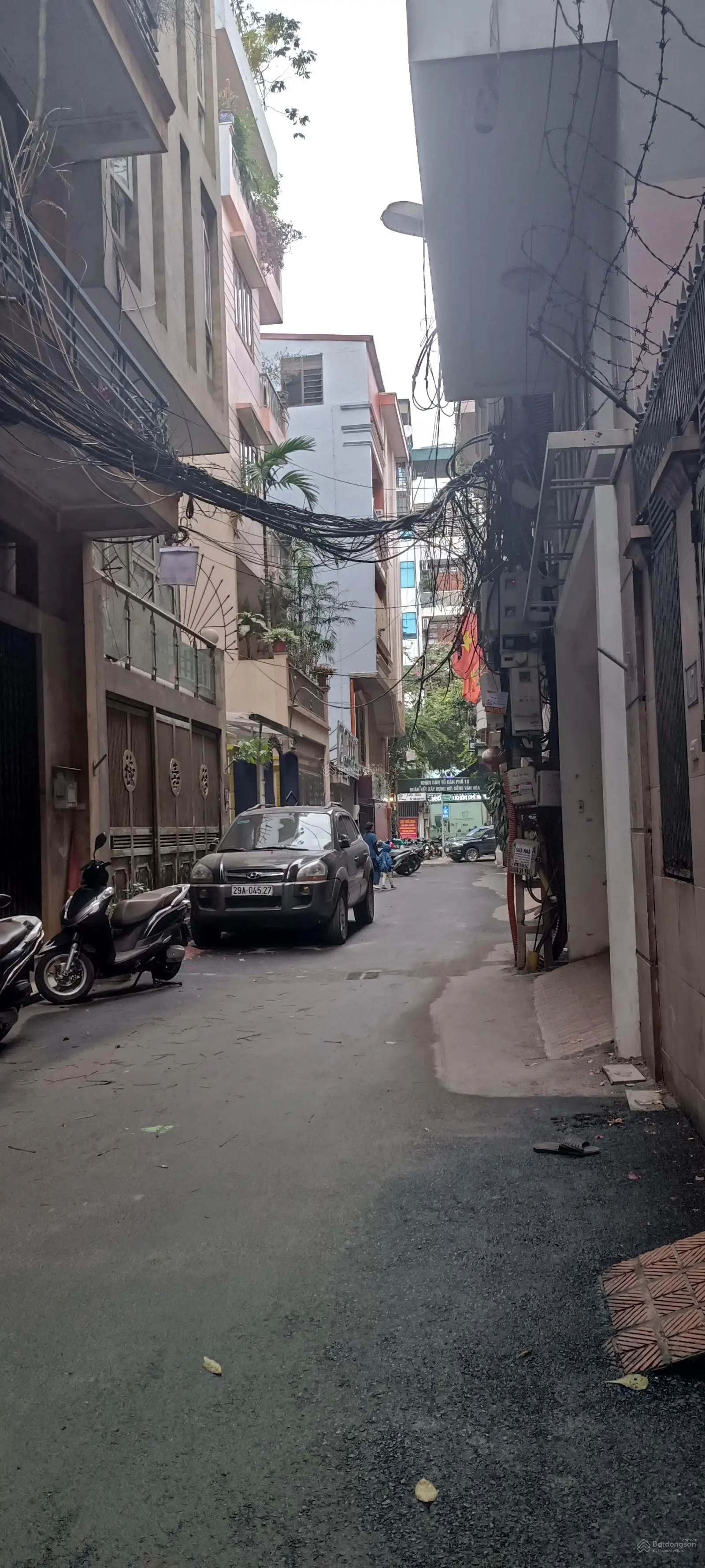 Bán nhà phân lô QĐ phố Vương Thừa Vũ, TX. DT 72m2*5 tầng. MT 5m. ĐB. Đường ô tô. Tiện KD. 22,6 tỷ