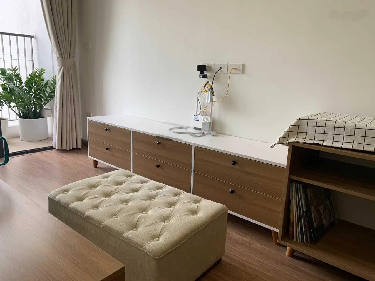 Cần bán nhanh căn 2PN 2VS, tòa G3, diện tích 81m2, giá bán: 3.6 tỷ Le Grand Jardin Sài Đồng