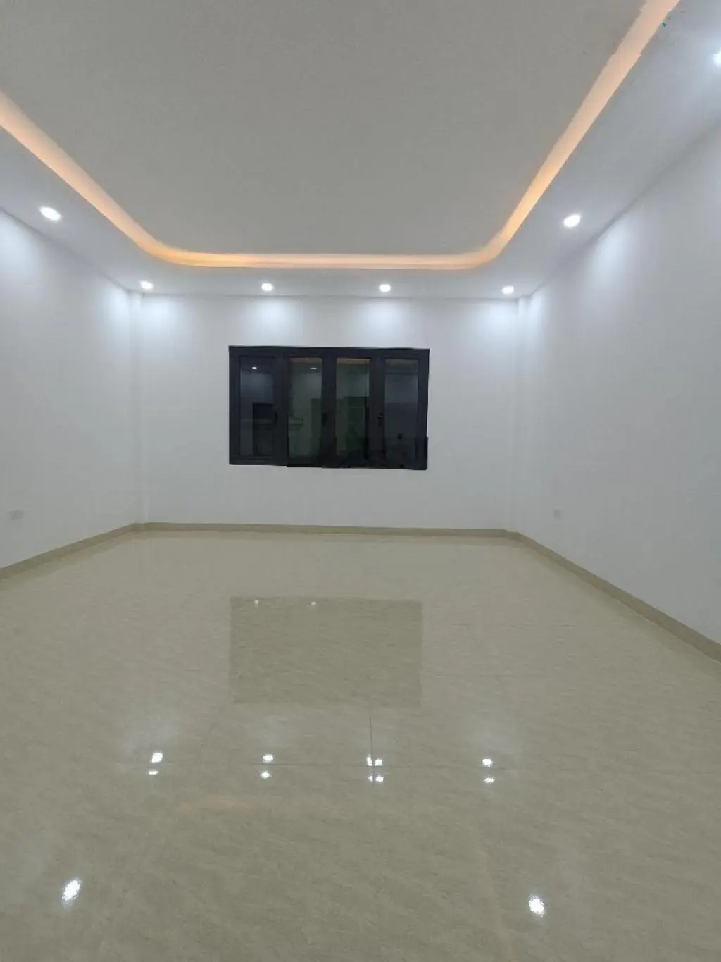 Bán nhà phố giáp bát - hoàng mai - gần phố vọng - hbt - sổ riêng 36m 5 tầng giá 6,5 tỷ có tl mạnh.