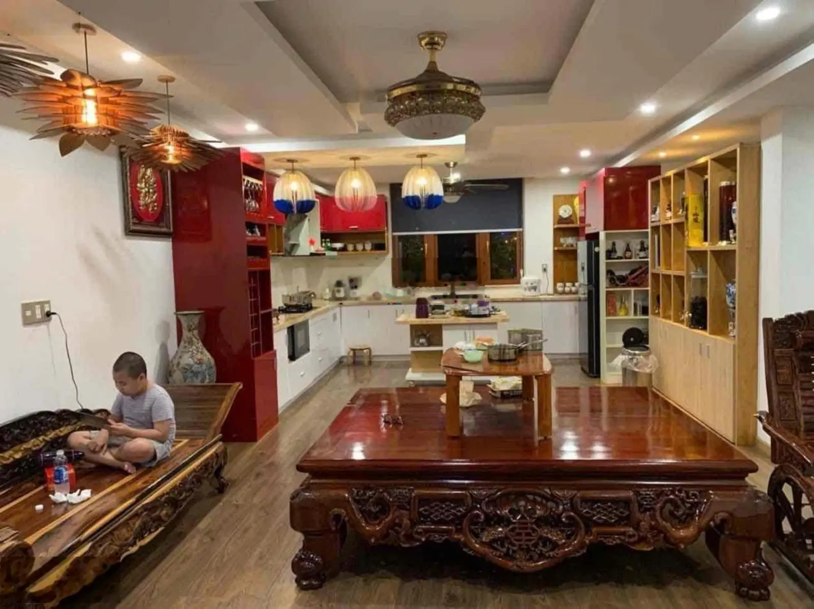 Bán Biệt thự ven sông Hàn 200 m2 ngang 10m siêu xịn, 50m ra sông Chương Dương, trục 10.5m chỉ 16 tỷ