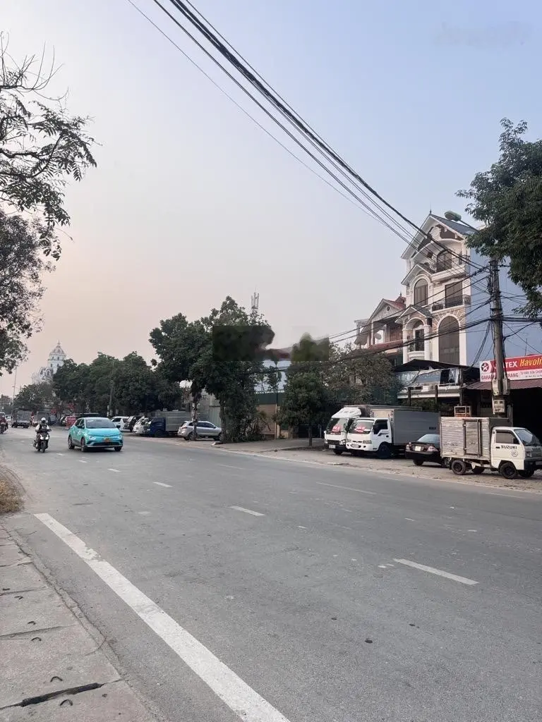 Nhà 3 tầng mặt phố Lộc Hà Quốc Lộ 3 Đông Anh-vị trí trung tâm kinh doanh ngày đêm - Vinhomes Cổ Loa
