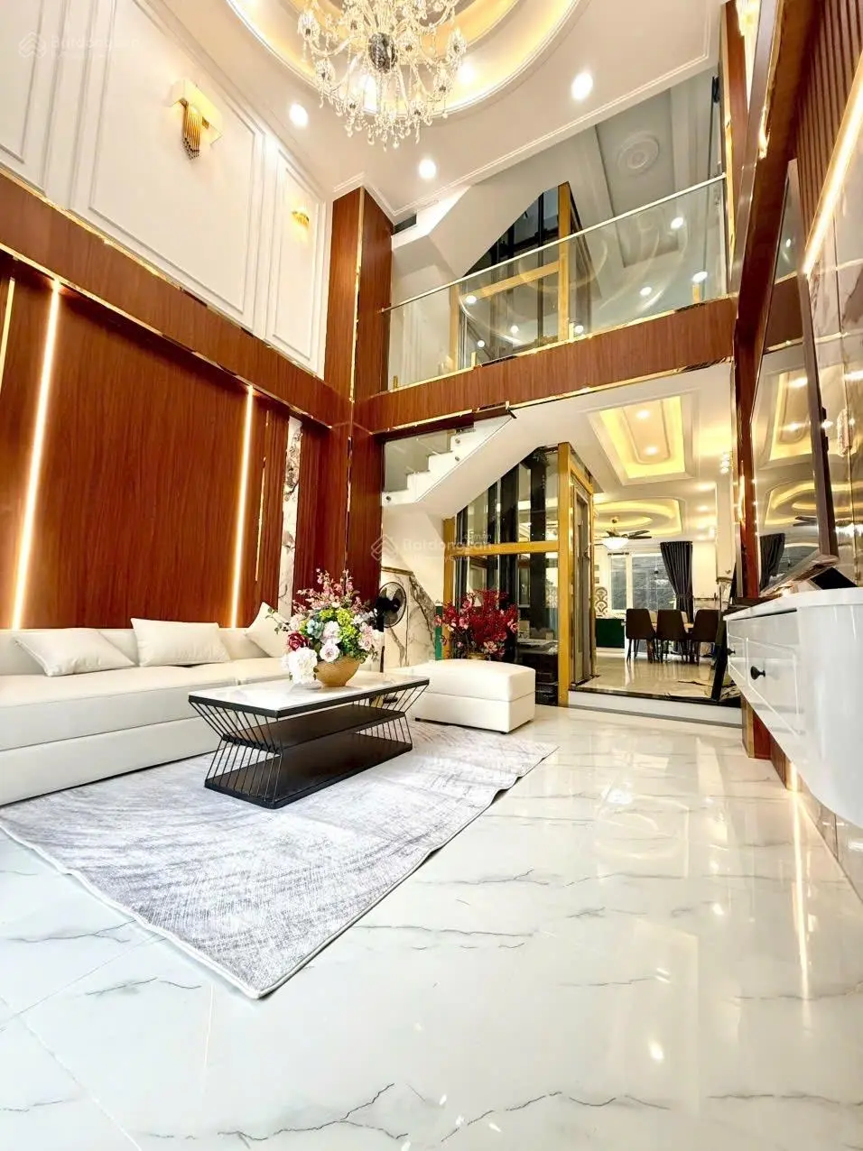Bán nhà mới đẹp 6 tầng đường 43 Quận 7, nhà có thang máy, đầy đủ nội thất, giá 17,5tỷ thương lượng