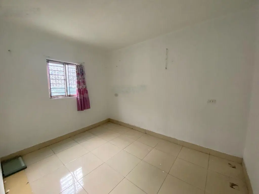 Nhà cấp 4 gác lửng mới đẹp rẻ nhất khu vực