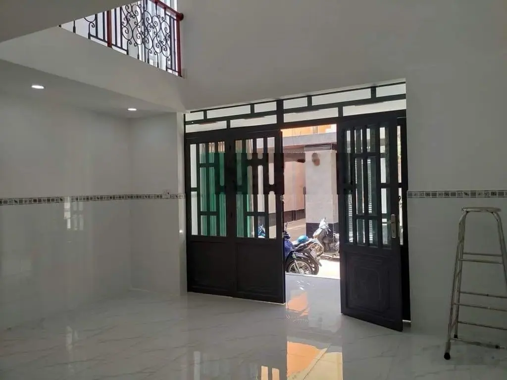 Nhà 2 MT hẻm xe hơi, đường số 7 - khu Tên Lửa, kế công viên Phú Lâm - DT 5.6 * 13m giá chỉ 6.155 tỷ