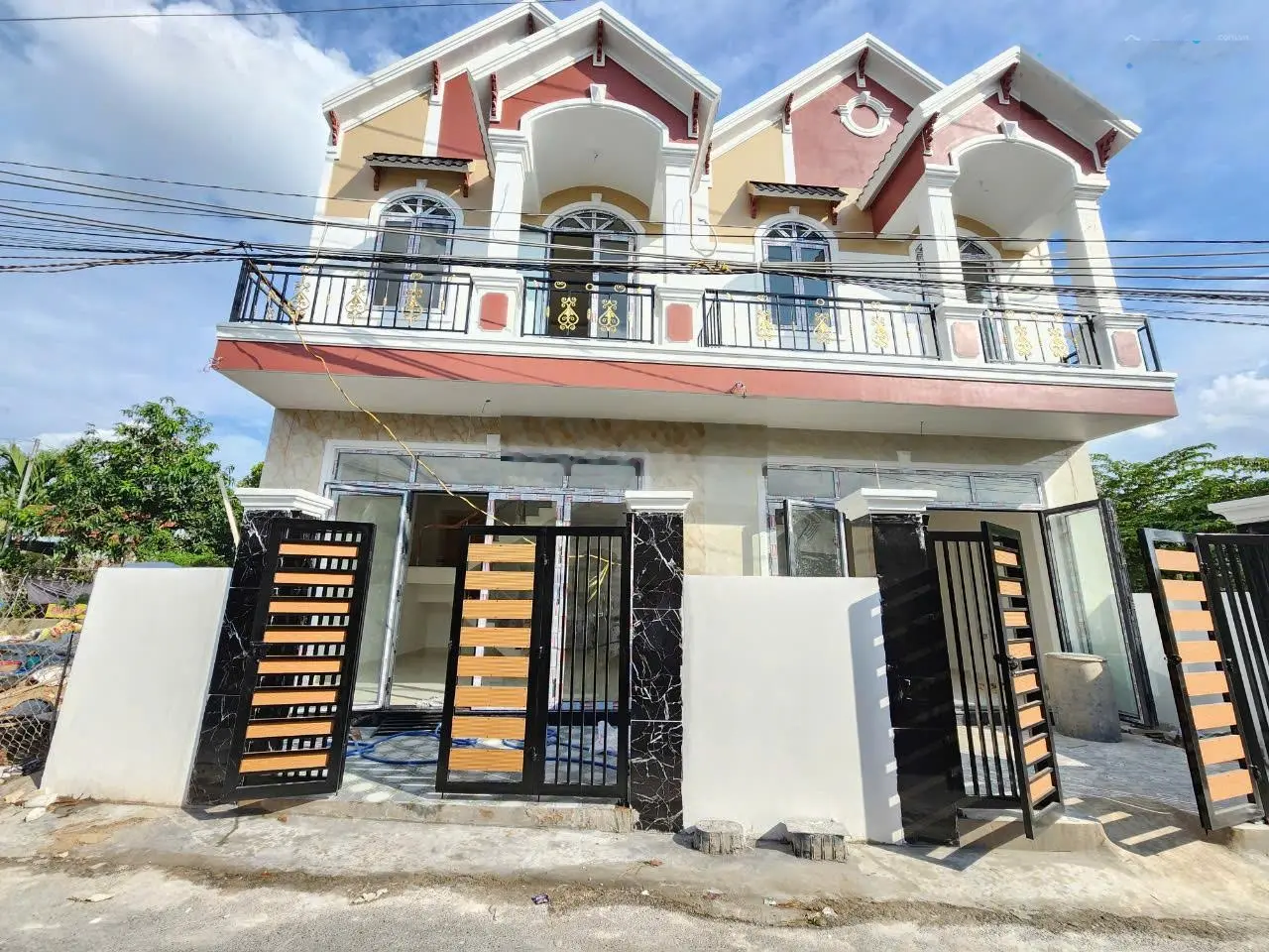 2,8 tỷ /căn bán 2 căn nhà gần chợ Đông Phú 300m, p. Thuận Giao, Tp. Thuận An