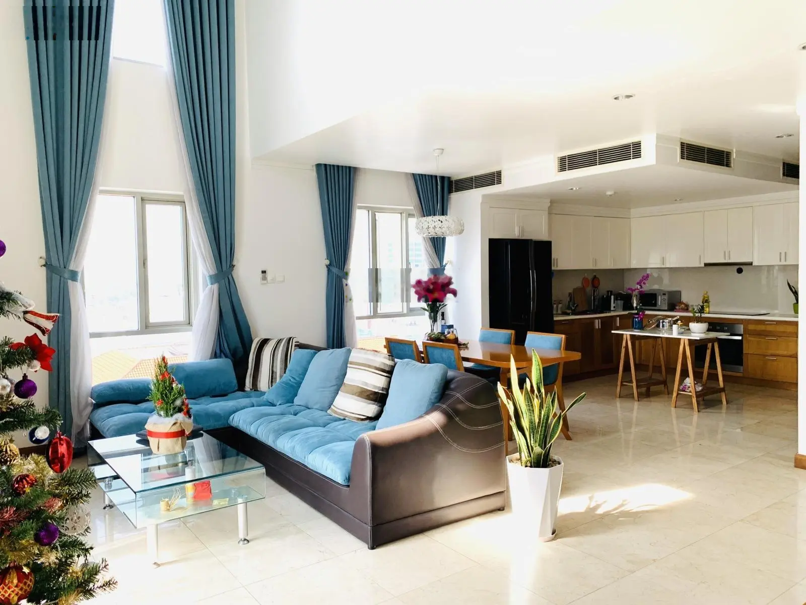 Bán căn Penthouse chung cư Tản Đà Court, Quận 5, 168m2, 3PN, 8.5 tỷ, sổ hồng