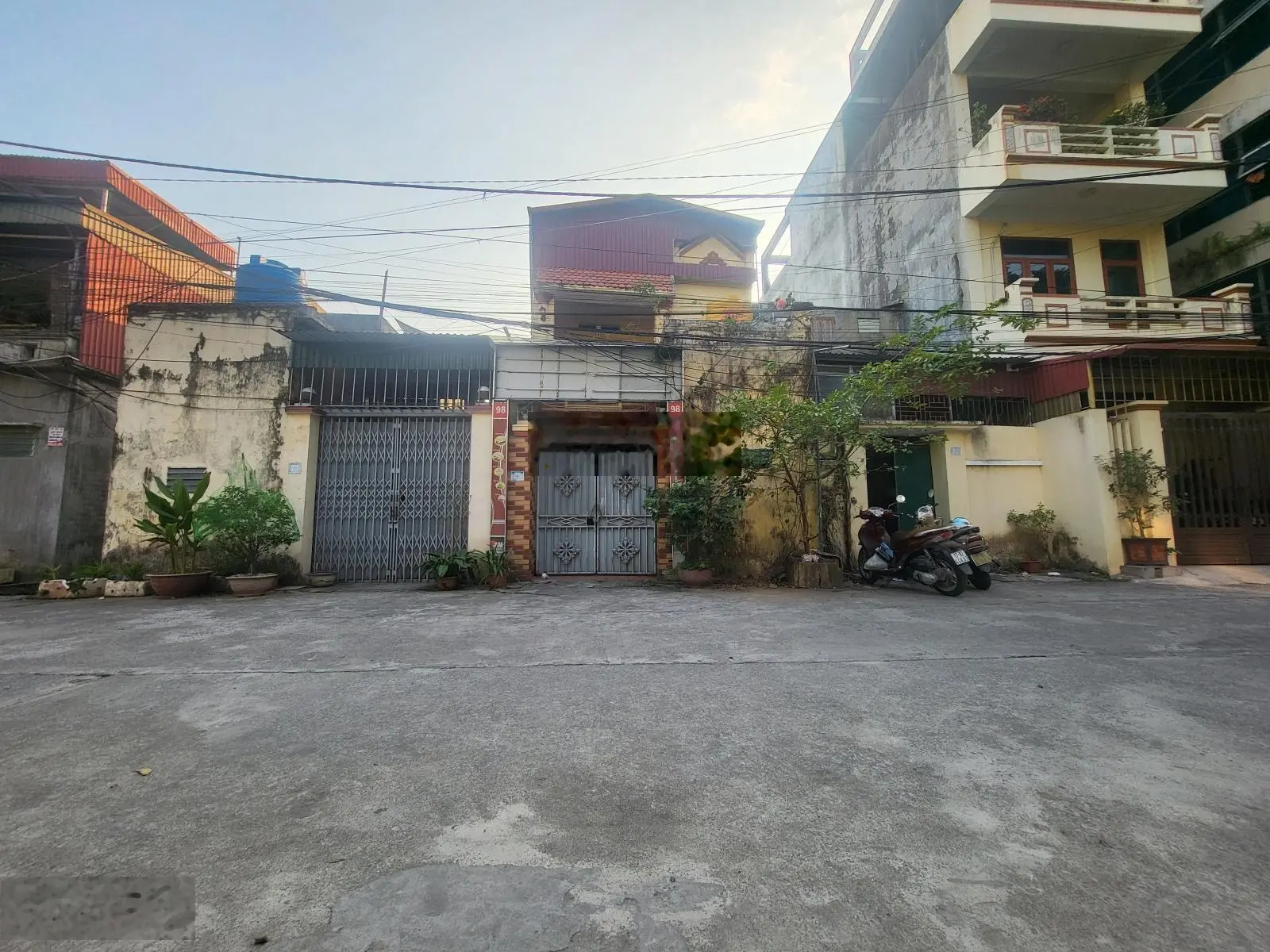 Bán đất tổ 7 phường Trần Hưng Đạo tặng nhà 2 tầng vẫn sử dụng tốt