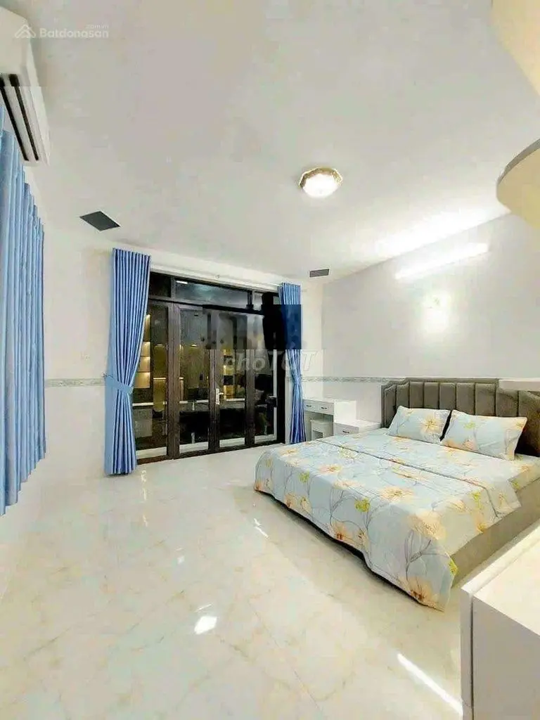 Nhà đẹp Vĩnh Hội Quận 4-hẻm ôtô-3 Tầng-4 phòng ngủ-Diện tích 60m2-chỉ 2.690 tỷ.Thuê cao 17tr/tháng.