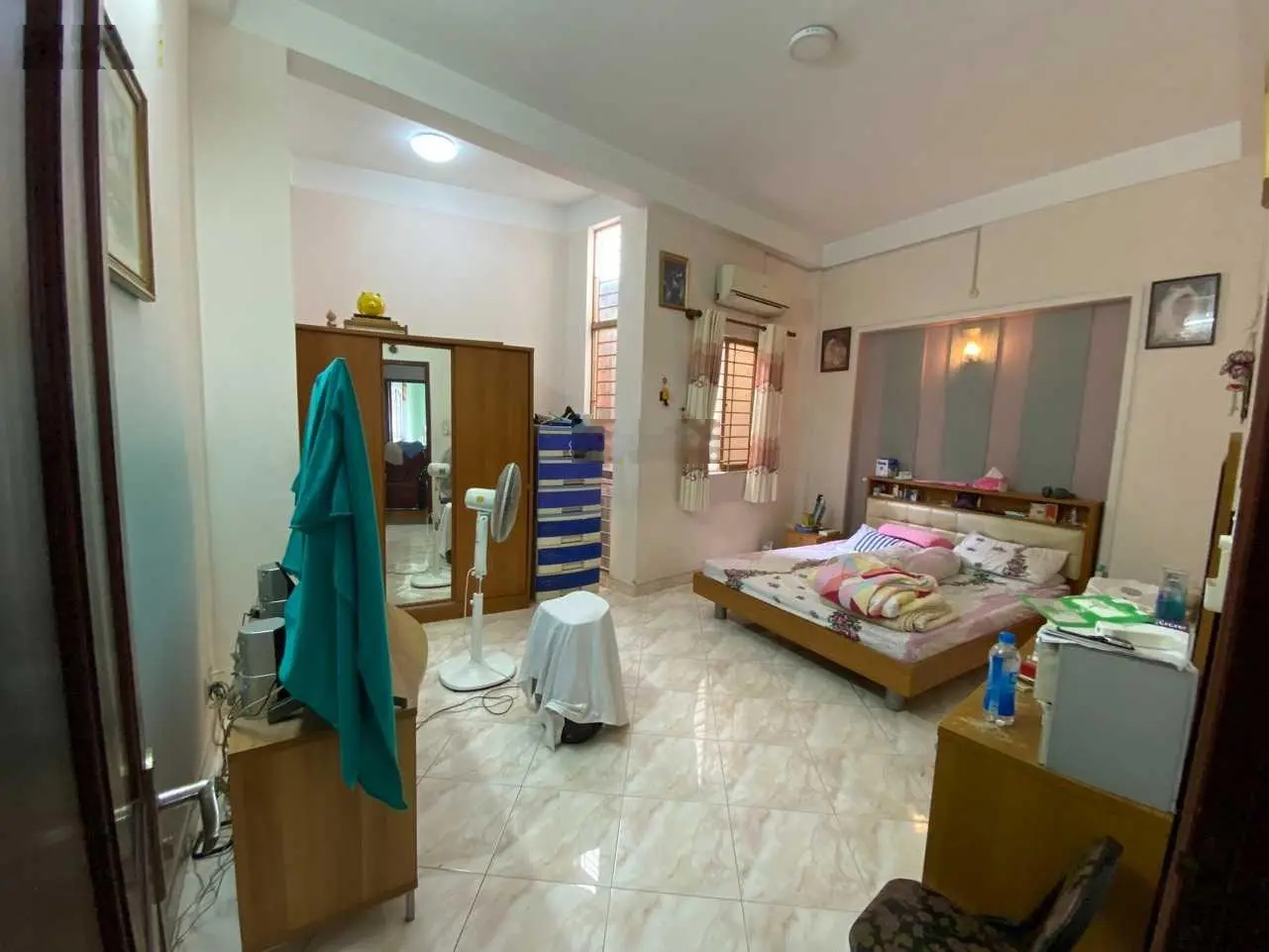 11.5 tỷ TL - nhà đẹp 3 tầng ngang 6x15m sát chợ Hoàng Hoa Thám, ga T3 TSN QTB - full NT vào ở ngay