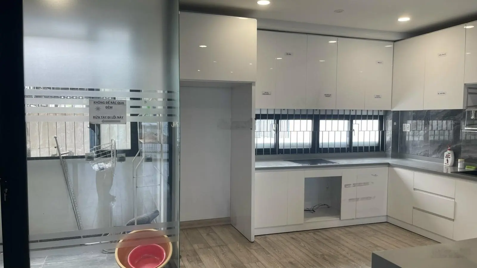 Bán gấp nhà HXH 6m đường Sư Vạn Hạnh, P12, Quận 10: 7x15m 4 tầng, ST full NT có thang máy giá 29 tỷ