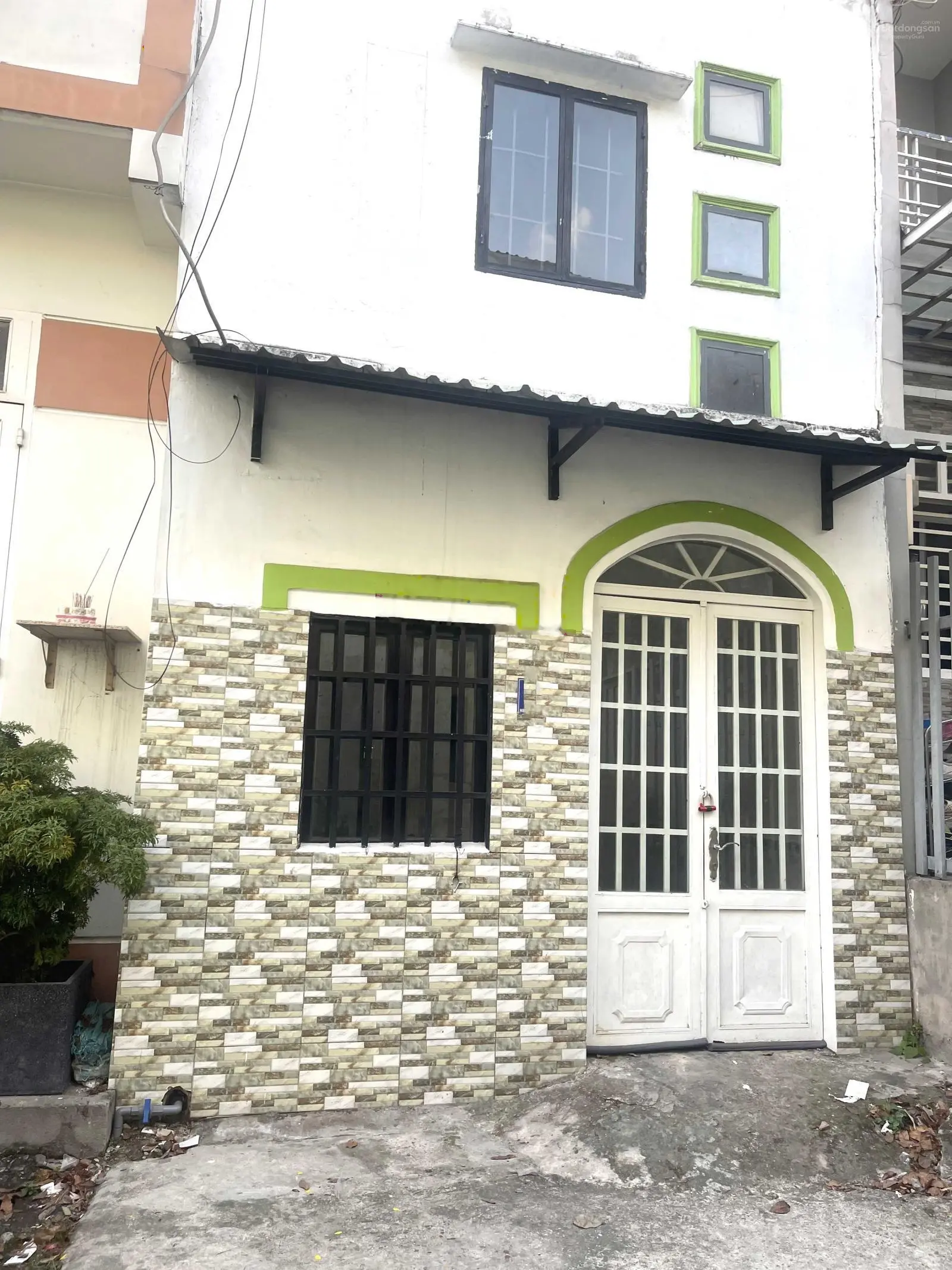 Bán nhà hẻm xe hơi 24m2 3.4x7m 2 tầng mới đẹp Quốc Lộ 13 Hiệp Bình Phước Thủ Đức chỉ 2,25 tỷ