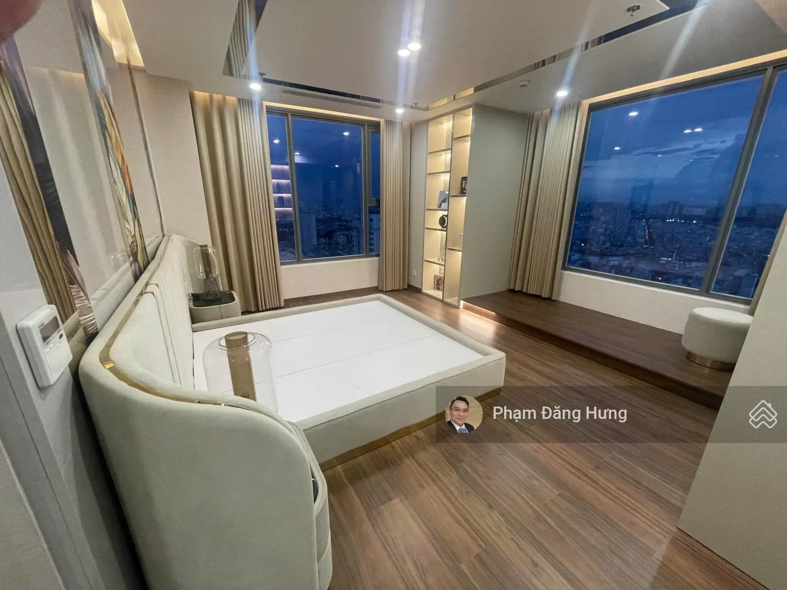 Siêu hiếm căn hộ nhận nhà ở ngay tại Quận 5, Trần Hưng Đạo, 2 phòng ngủ, 90m2, tầng 18, chỉ 12.9 tỷ
