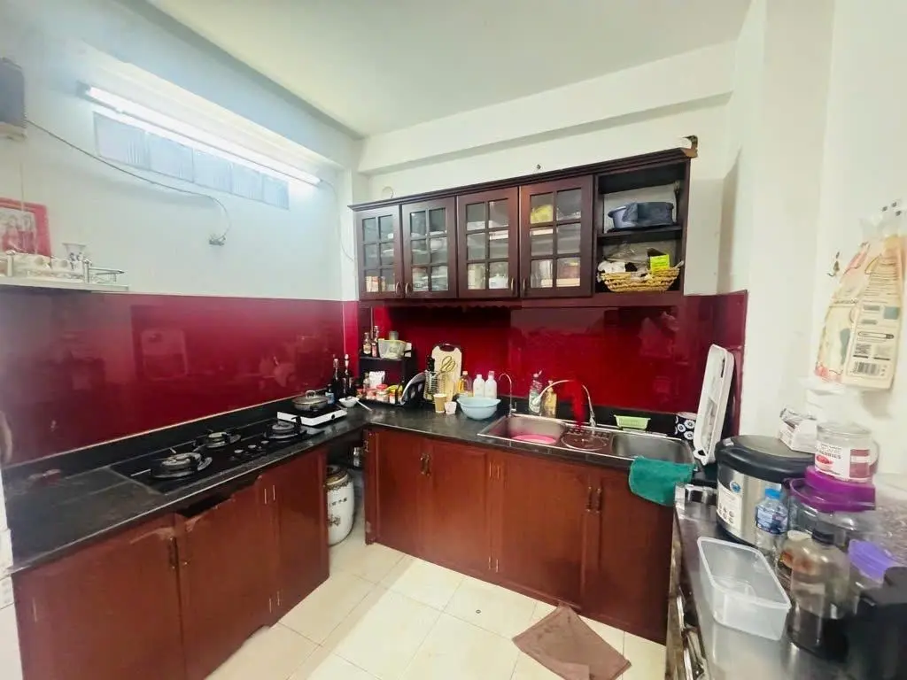 Bán nhà 2 tầng, hẻm 8m, DT 90m2 giá 10,5 tỷ sát mặt tiền Dương Quảng Hàm, P5, Gò Vấp