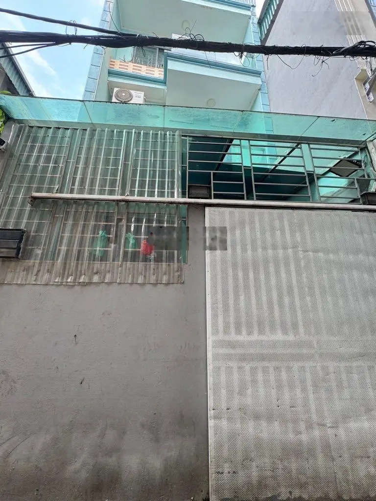 Bán đất tặng nhà 3 tầng 65m2 nhà Thạch Bàn - gần đường Cổ Linh - gần chợ - gần trường học các cấp