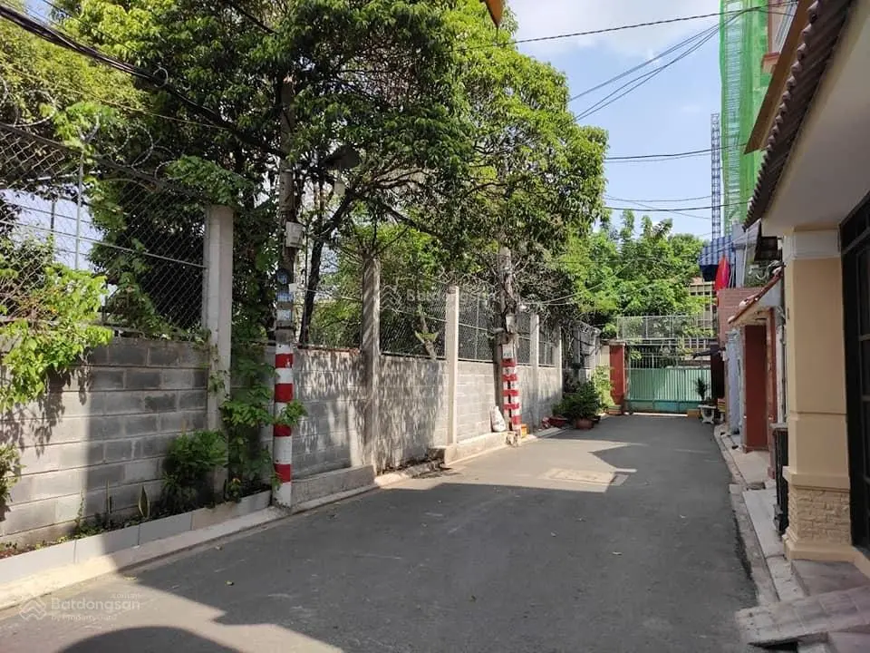 Quận 7 - 2 lầu sát mặt tiền nhà đẹp chỉ 6 tỷ 7