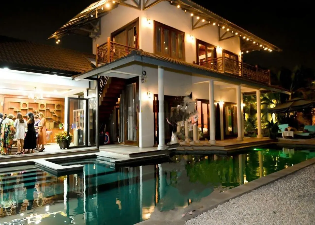 Bán Gấp VILLA Nghỉ Dưỡng Sân Vườn Hồ Bơi Đường Số 2 700m2 56,5 Tỷ TL