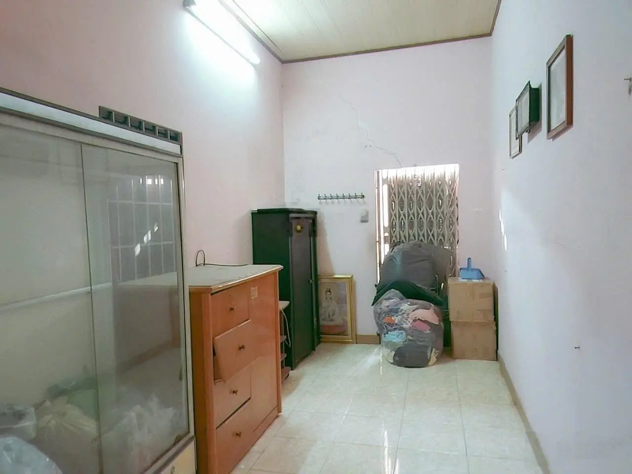 Nhà hxh 98m2 2tầng ngang 5,4m shr hoàn công đủ giá 9,4tỷ lh 0949351891 mr toan