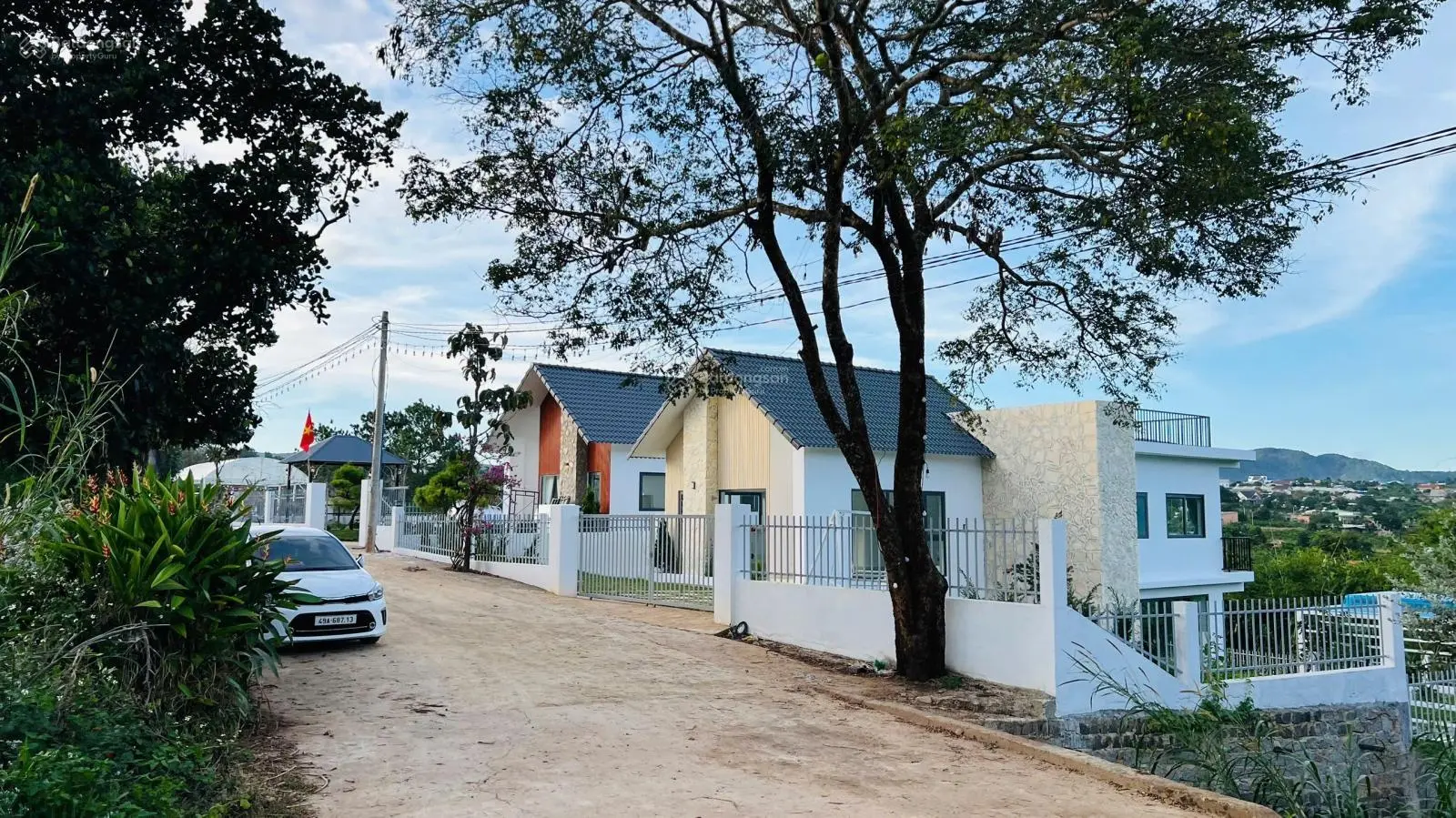 Nhà biệt thự nghỉ dưỡng ven Đà Lạt giá cực tốt