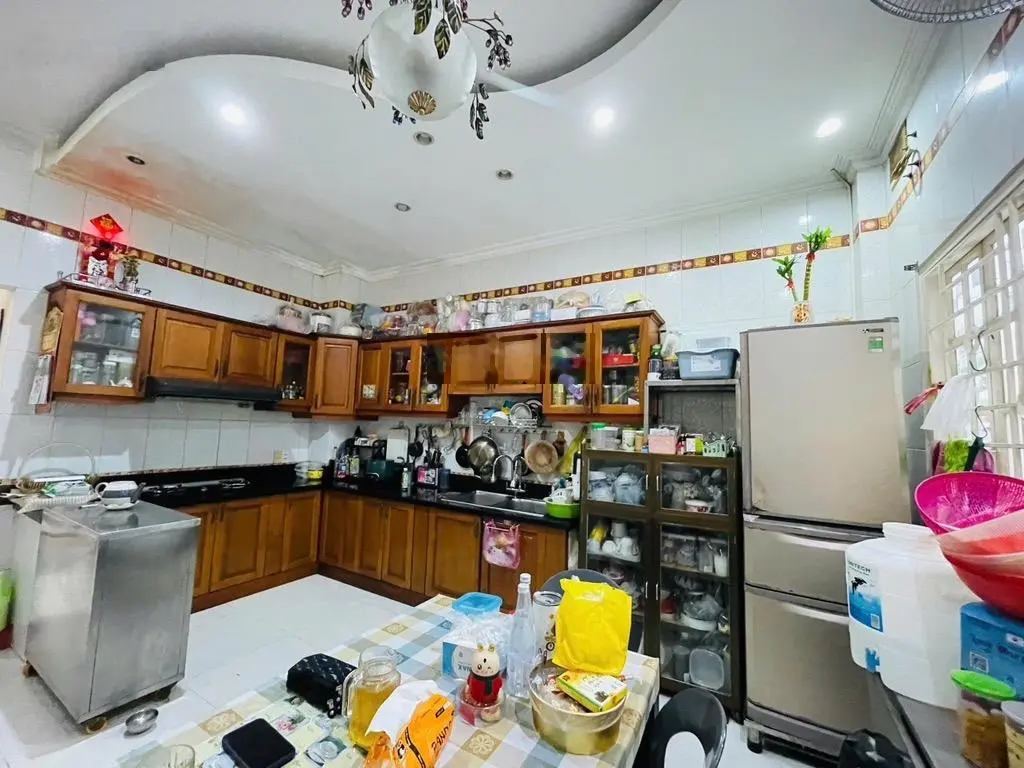 Bán gấp nhà mặt tiền 4 tầng khu phân lô Tạ Quang Bửu