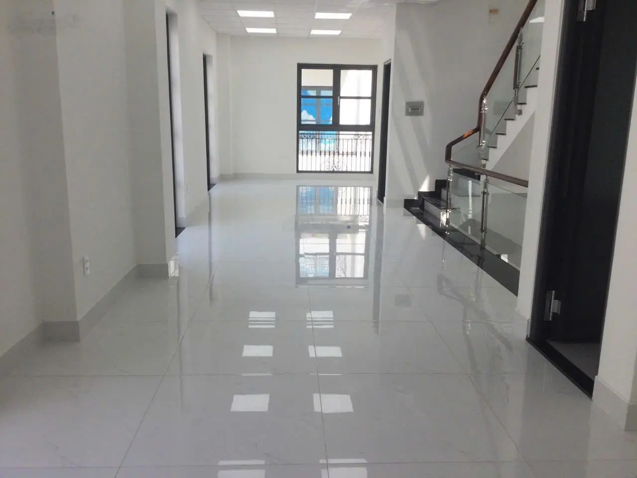 Bán nhà phố vinhomes grand park quận 9 126m2 giá 23 tỷ