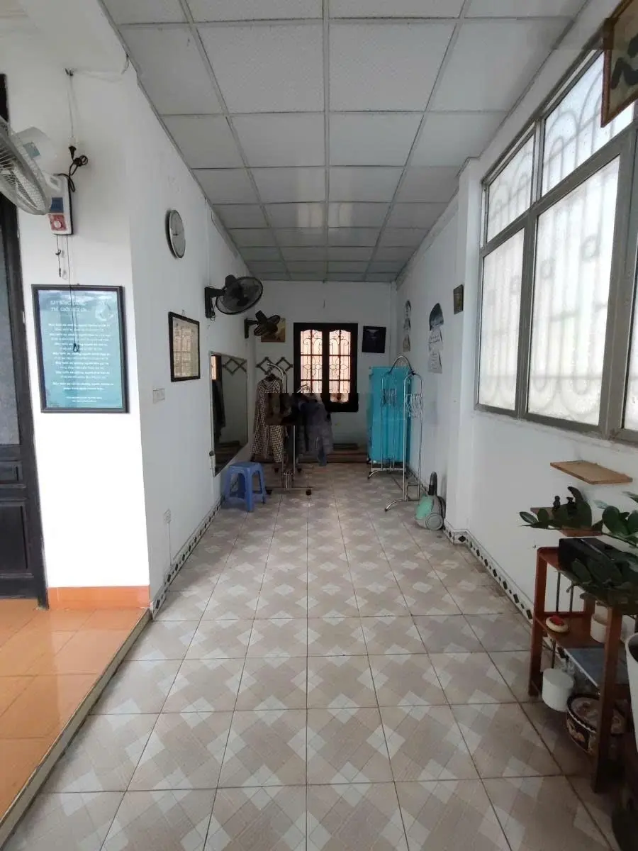 Giá đầu tư, lô góc 3 thoáng vĩnh viễn, cách ô tô 6 mét, bán đất tặng nhà 3 tầng vẫn ở ngon lành.