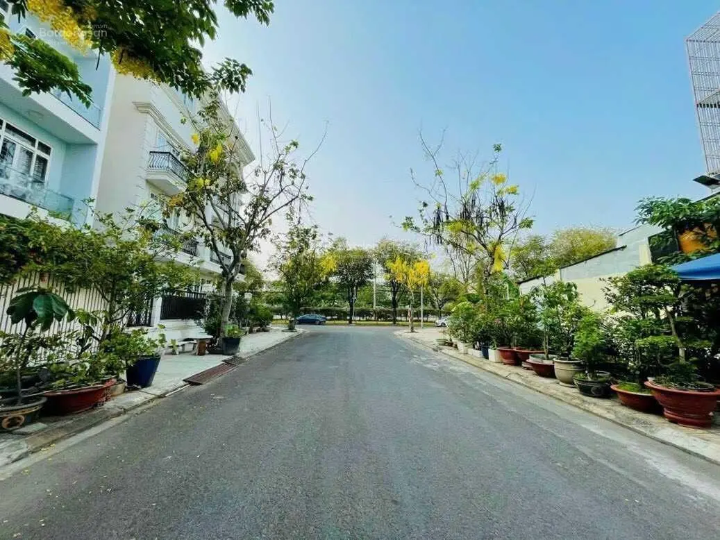 200m2(10x20)- mặt tiền nhựa 16m, +3m vỉa hè, sổ riêng, giáp SG, KDT Vạn Phúc - QL13 mở rộng - 7tyx