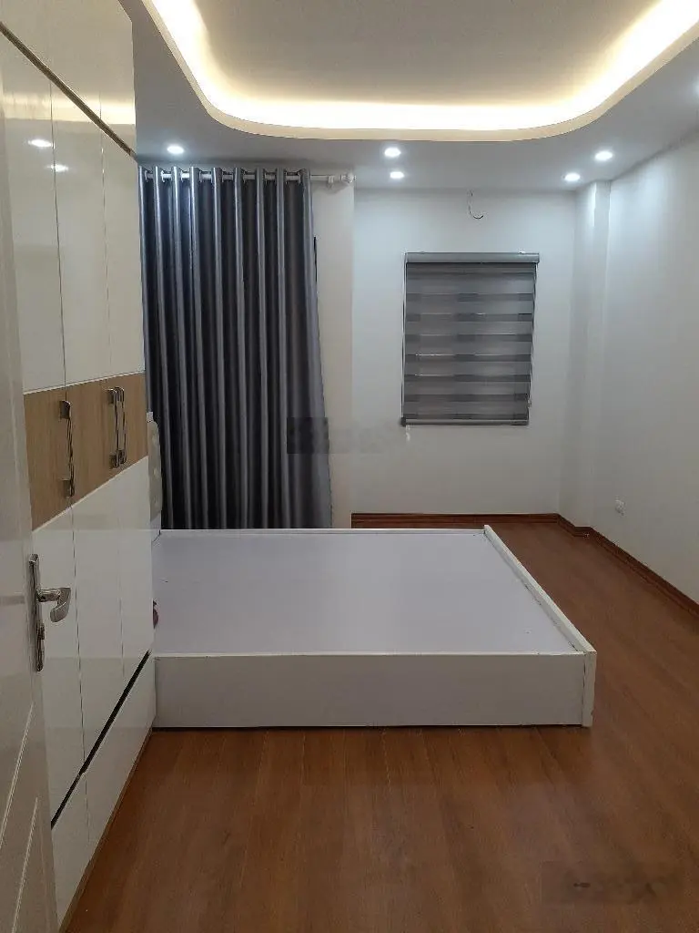 Nhà mới koong - Dương Quảng Hàm - Cầu Giấy - 38m2 - 5 tầng - hơn 9 tỷ - ngõ ô tô