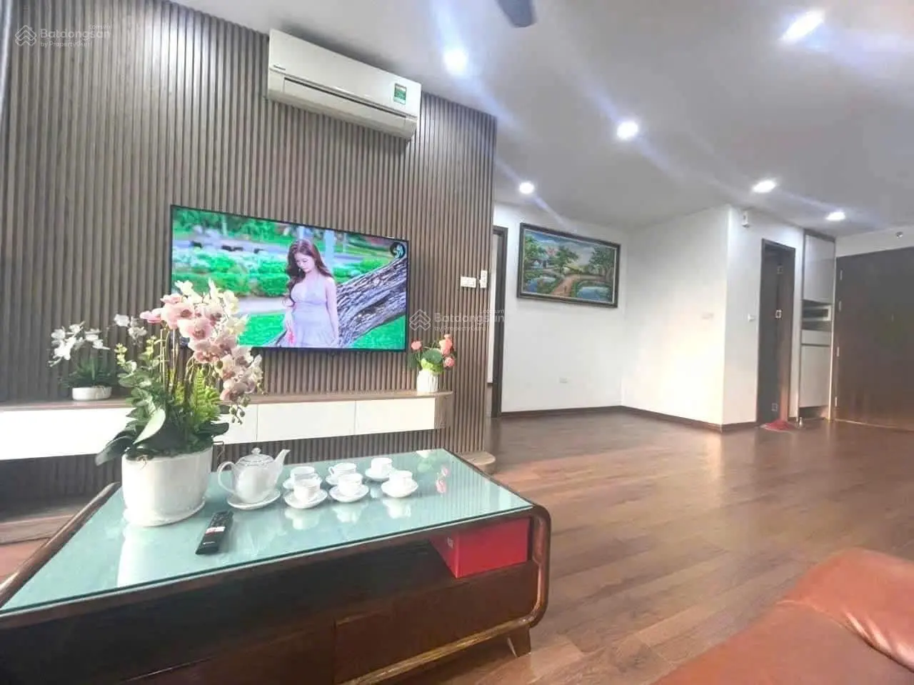 CC bán CHCC Thăng Long Capital An Khánh. DT 69,9m2, 2PN, 2VS, full nội thất vào ở ngay