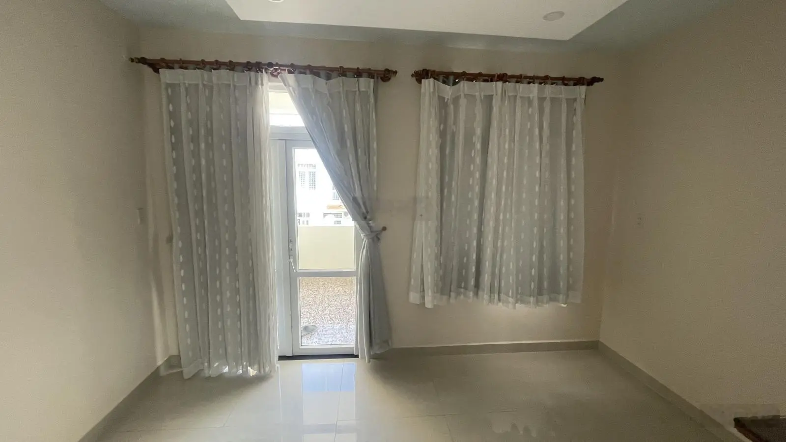 Bán nhà 3 tầng thuộc KĐT Vĩnh Điềm Trung, Nha Trang chỉ 5,6 tỷ