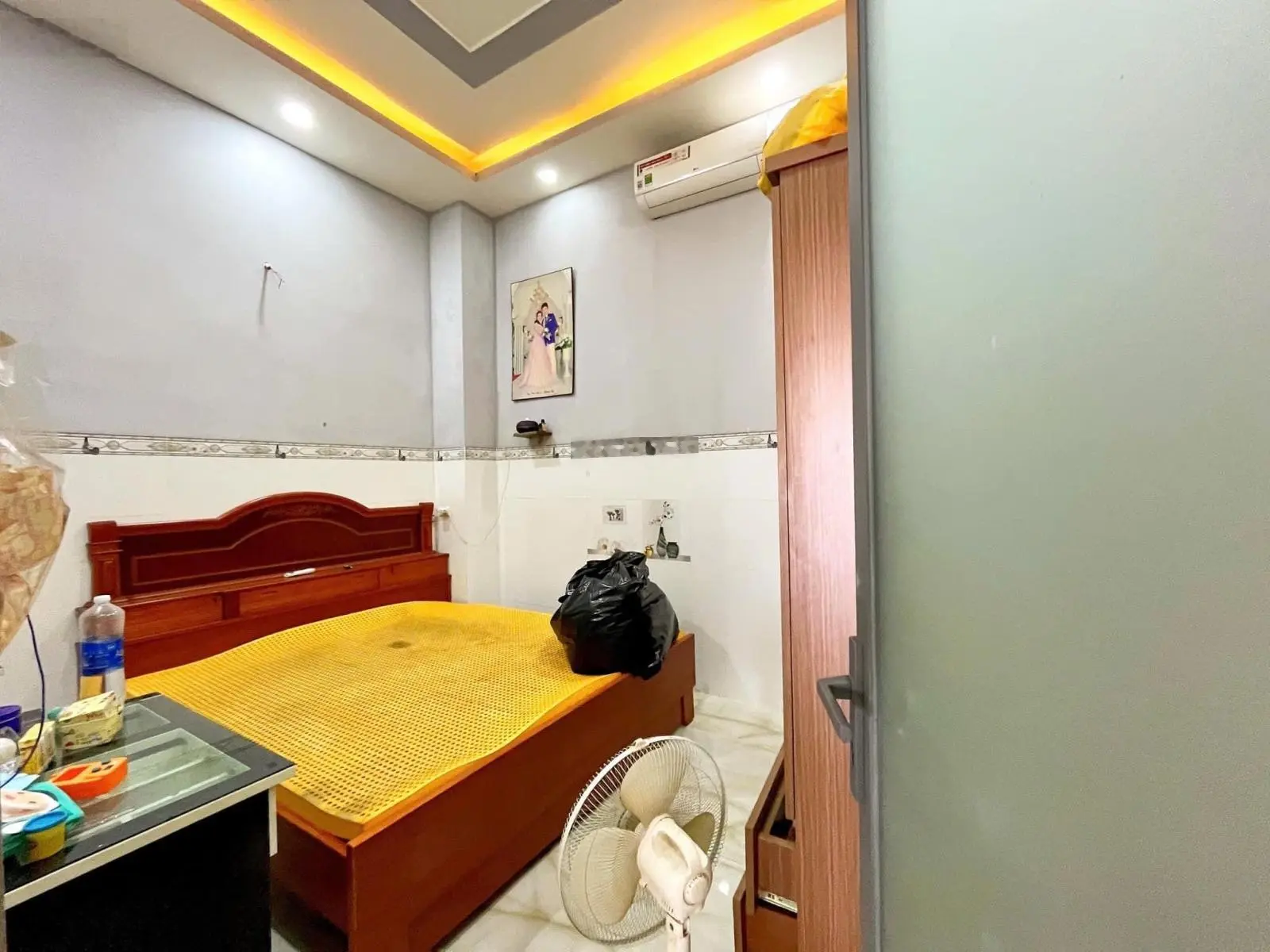 Bán Nhà Đẹp Giá Rẻ Nhà 1 Trệt 1 Lầu DT : 4*18=72m2 Shr Hoàn Công Giá : 1,7 Tỷ Thương Lượng Mạnh