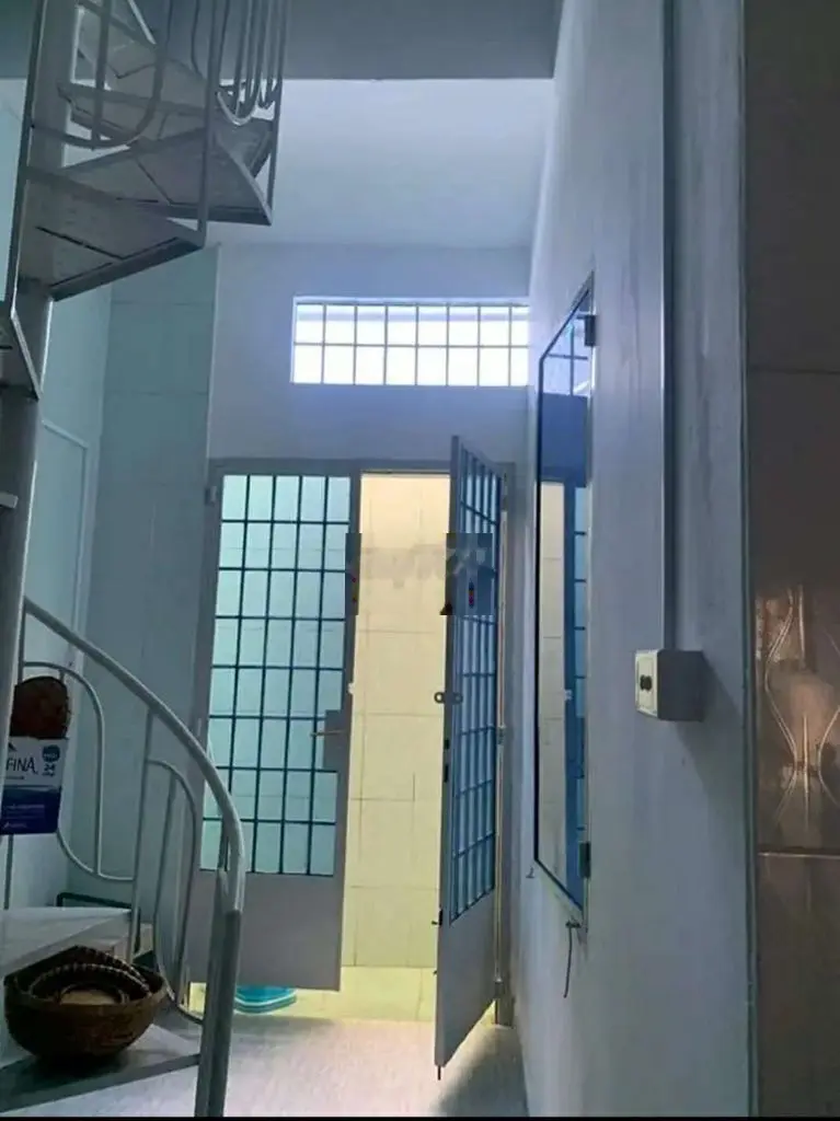 Bán nhà 1 trệt 1 lầu giá 6,4 tỷ, diện tích 102 m2, tại Vũng Tàu, Bà Rịa - Vũng Tàu